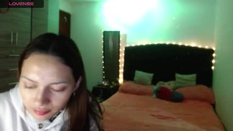 Snapshot of holy_juli2 chatting on 17, 10, 2025 Juli online show from 17, 10, 2025