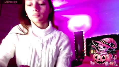 Snapshot of holy_juli2 chatting on 26, 10, 2025 Juli online show from 26, 10, 2025