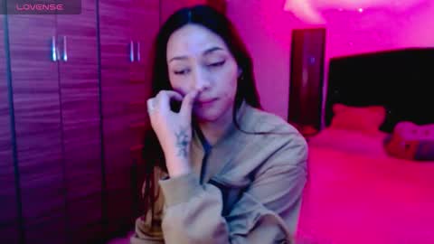 Snapshot of holy_juli2 chatting on 7, 11, 2025 Juli online show from 7, 11, 2025