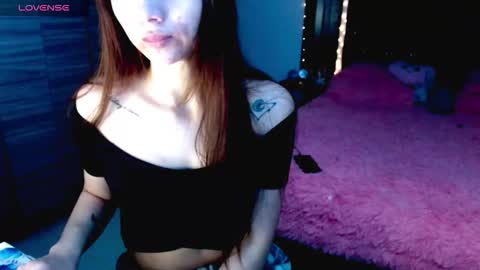Snapshot of holy_juli2 chatting on 16, 11, 2025 Juli online show from 16, 11, 2025