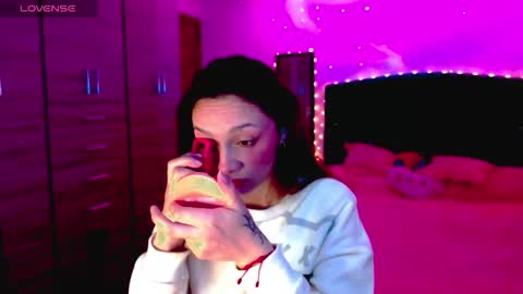 Snapshot of holy_juli2 chatting on 21, 11, 2025 Juli online show from 21, 11, 2025