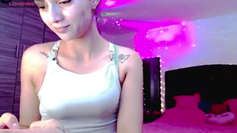 Snapshot of holy_juli2 chatting on 25, 11, 2025 Juli online show from 25, 11, 2025