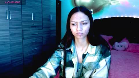 Snapshot of holy_juli2 chatting on 14, 12, 2025 Juli online show from 14, 12, 2025