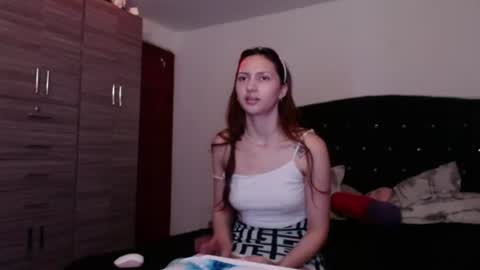 Snapshot of holy_julii chatting on 25, 6, 2026 holy_julii online show from 25, 6, 2026
