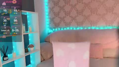 Mia online show from 8, 6, 2026