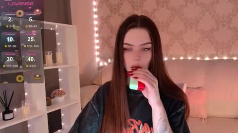 Mia online show from 29, 6, 2026