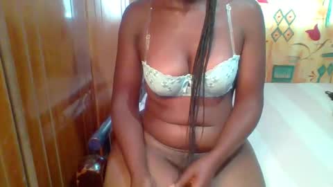honey_beb online show from 21, 2, 2025