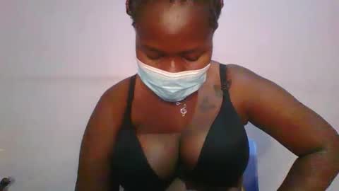 honey_beb online show from 21, 9, 2025