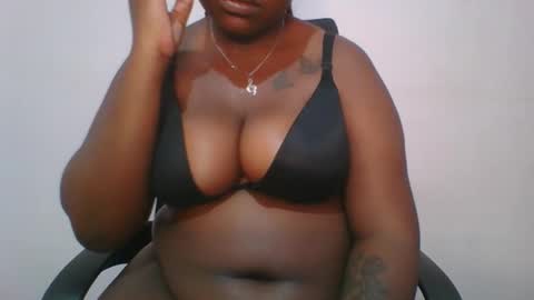 honey_beb online show from 29, 9, 2025