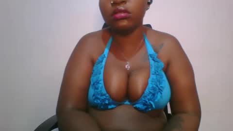 honey_beb online show from 12, 10, 2025