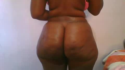 honey_beb online show from 17, 10, 2025