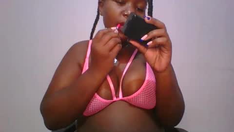 honey_beb online show from 19, 10, 2025