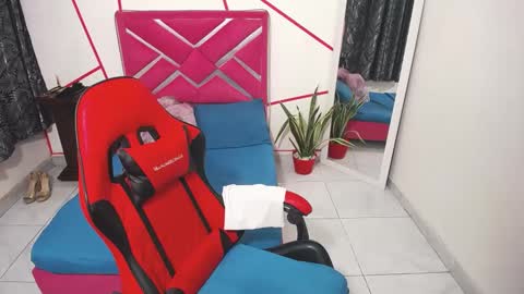 Snapshot of honey_channe chatting on 17, 9, 2025 honey_channe online show from 17, 9, 2025