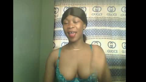 Flora online show from 13, 11, 2025