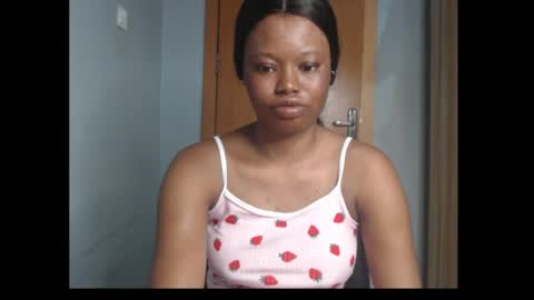 Snapshot of honey_juicydoll chatting on 27, 6, 2026 Sonia online show from 27, 6, 2026