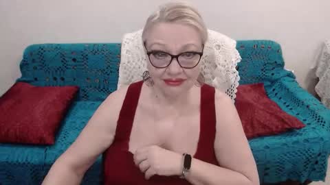 Honey Lady online show from 16, 12, 2025
