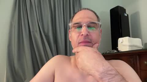 Snapshot of honey_man14 chatting on 1, 5, 2026 honey_man14 online show from 1, 5, 2026