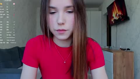 Snapshot of honey_peachy chatting on 7, 6, 2026 honey_peachy online show from 7, 6, 2026