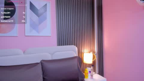 honey_sofii_ online show from 22, 10, 2025