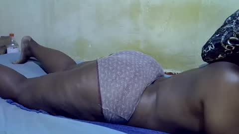 Snapshot of honey_sunshiny chatting on 15, 7, 2026 honey_sunshiny online show from 15, 7, 2026