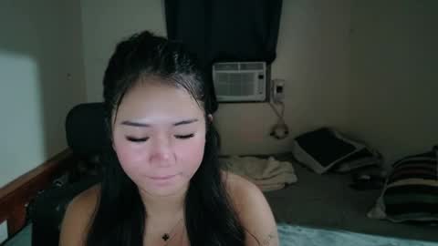 Snapshot of honeyafterdark_ chatting on 30, 5, 2026 HoneyAfterDark online show from 30, 5, 2026