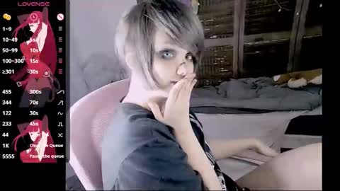 Snapshot of honeyapplealaska chatting on 7, 11, 2025 Honey Apple Alaska online show from 7, 11, 2025