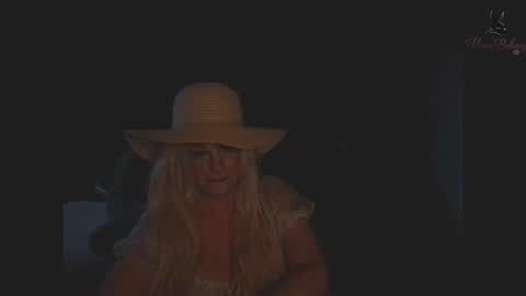 honeybuhnny online show from 4, 5, 2026