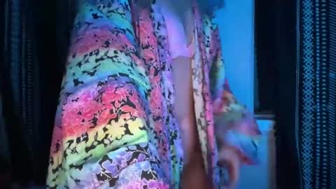 Snapshot of honeybun_z chatting on 7, 2, 2025 honeybun_z online show from 7, 2, 2025