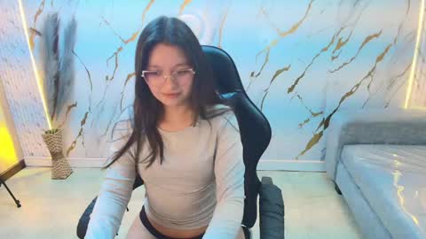 Snapshot of honeydoll_tf chatting on 5, 5, 2026 honeydoll_tf online show from 5, 5, 2026