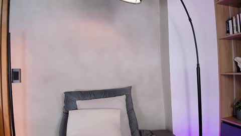 Sofia independent model online show from 8, 1, 2025