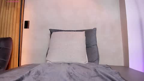 Sofia independent model online show from 9, 1, 2025