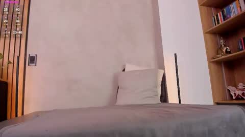 Sofia independent model online show from 25, 4, 2026