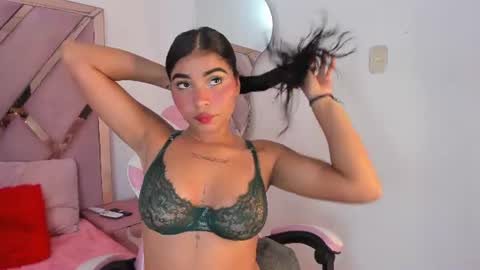 Snapshot of honeyht chatting on 5, 7, 2026 honeyht online show from 5, 7, 2026