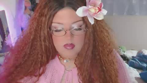 Snapshot of honeylavender777 chatting on 10, 5, 2026 honeylavender777 online show from 10, 5, 2026