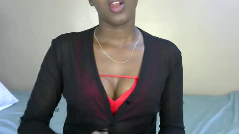 Snapshot of honeypie78 chatting on 14, 12, 2025 Becky online show from 14, 12, 2025