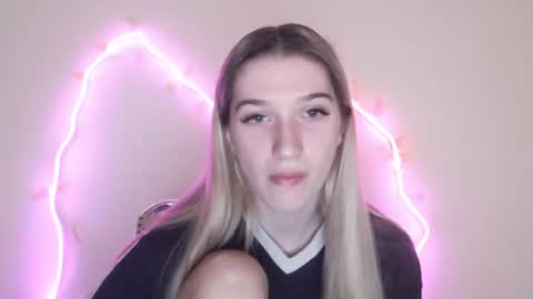 Snapshot of honeyveil chatting on 10, 7, 2026 honeyveil online show from 10, 7, 2026
