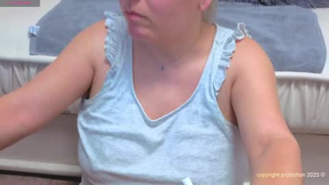 Snapshot of honeyvibelive chatting on 1, 6, 2026 Nico online show from 1, 6, 2026