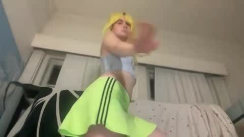 Emi Rose online show from 2, 4, 2026