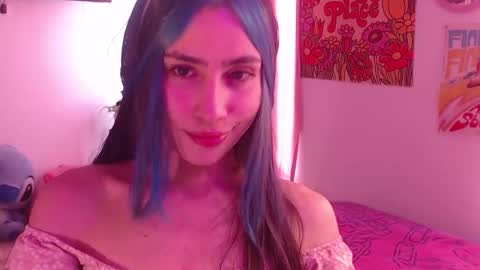 Snapshot of honeyypeaach chatting on 4, 12, 2024    online show from 4, 12, 2024