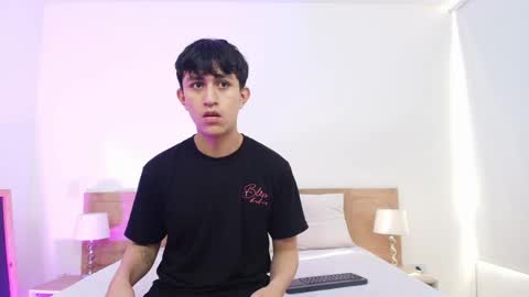 hoot_booys_ online show from 23, 3, 2026