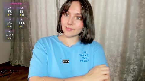 Snapshot of hoot_owl_cb chatting on 5, 3, 2025 Karina online show from 5, 3, 2025