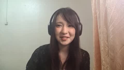 Snapshot of hopebrownle chatting on 4, 12, 2025 Ha-yoon online show from 4, 12, 2025