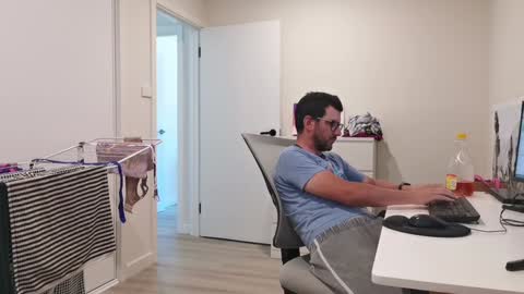 Snapshot of hopefulguy86 chatting on 18, 1, 2025 hopefulguy86 online show from 18, 1, 2025