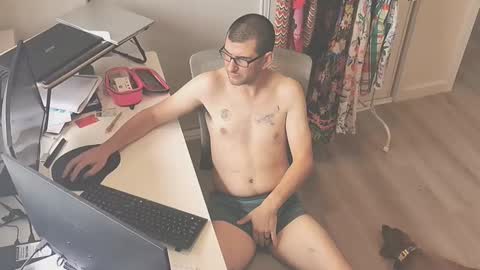 Snapshot of hopefulguy86 chatting on 4, 12, 2025 hopefulguy86 online show from 4, 12, 2025