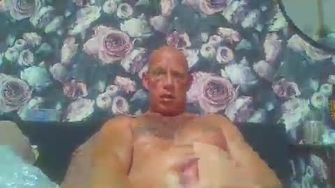 Snapshot of horneyornot chatting on 14, 10, 2025 horneyornot online show from 14, 10, 2025