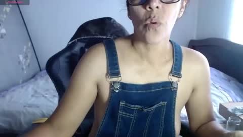 Snapshot of horny_and_daring chatting on 22, 6, 2026 horny and daring online show from 22, 6, 2026