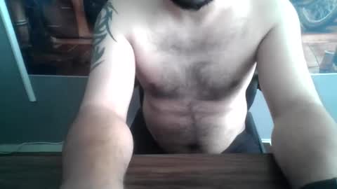 Snapshot of horny_cock31 chatting on 27, 5, 2026 pussy slapper online show from 27, 5, 2026