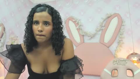 Horny Curls  online show from 28, 5, 2026