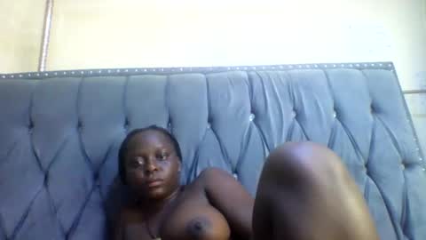 Snapshot of horny_ebony546069 chatting on 10, 6, 2026 horny_ebony546069 online show from 10, 6, 2026