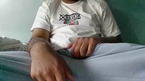 Snapshot of horny_hunk18 chatting on 10, 5, 2026 horny_hunk18 online show from 10, 5, 2026